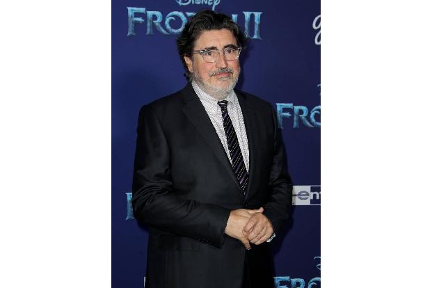 ...Alfred Molina, der in der 'Frozen'-Fortsetzung Agnarr spricht. In dem neuen Film versuchen unsere Helden herauszufinden, ...