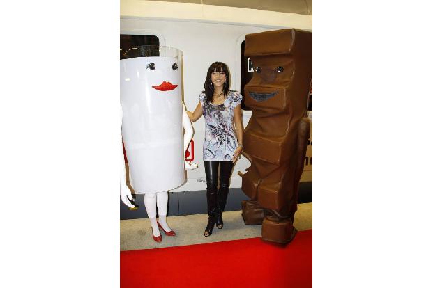 ...Verona sowieso immer gern gemacht. Für Kinderriegel musste sie zwar diesen beiden niedlichen Figuren das Feld überlassen,...