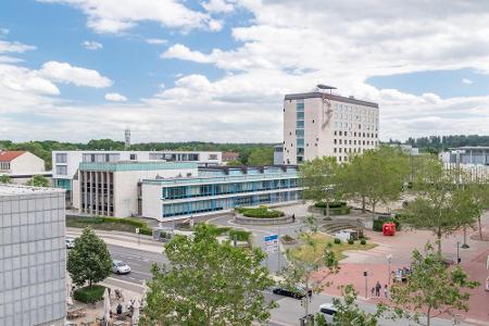 Das deutlich kleinere Wolfsburg in Niedersachsen bringt es auf den sechsten Platz.