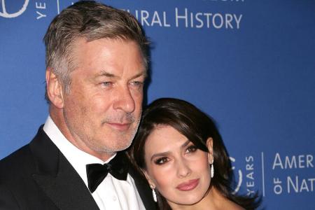 Schauspieler Alec Baldwin und seine Frau Hilaria mussten 2019 gleich zwei Fehlgeburten verkraften. Das Paar hat gemeinsam vi...