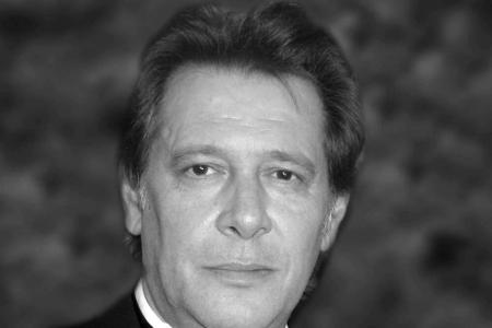 Ein weiterer Abschied bewegte die Menschen ebenfalls kurz vor Jahresende: Jan Fedder, der Star aus der Serie 