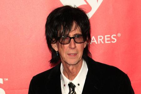 Ric Ocasek wurde am 15. September leblos in seiner Wohnung in Manhattan aufgefunden. Seine Band The Cars wurde 1978 mit ihre...