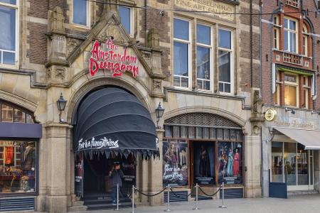 In Amsterdam können Horror-Fans die Blutstraße besuchen, wo einst eine grausame Folterkammer gewesen sein soll. Im Amsterdam...