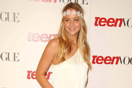 Wir starten J.Laws Style-Reise im Jahr 2008. Da war sie gerade mal süße 18 Jahre jung und erschien zur Party von 