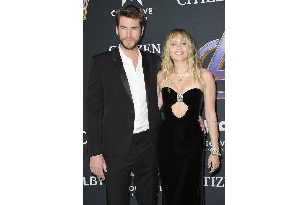 Sie hatten erst Weihnachten 2018 geheiratet, nach 10 Jahren on/off-Beziehung. Im letzten Monat war schon wieder alles aus: M...