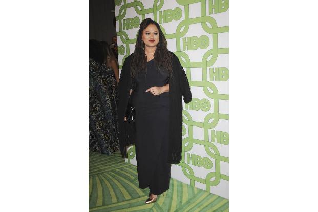 ...Ava DuVernay wurde scharf von Fans des KIng of Pop angegriffen, nachdem sie einen kritischen Artikel über ihn gepostet ha...