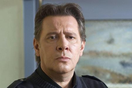 Neue Sorgen um Jan Fedder: Der 65-jährige Kultschauspieler muss die Drearbeiten für die Serie 
