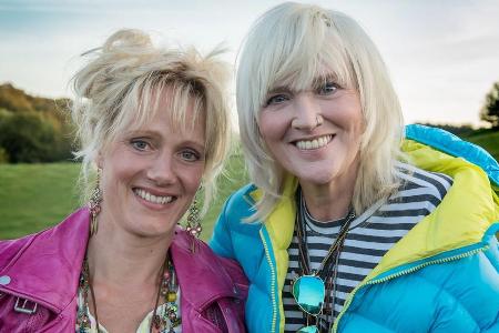 Anna Schudt (li.) spielt Gaby Köster in der Bestseller-Verfilmung