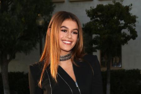 Kaia Gerber ist unverkennbar die Tochter von Cindy Crawford. Die 15-Jährige posierte bereits auf dem Cover der 