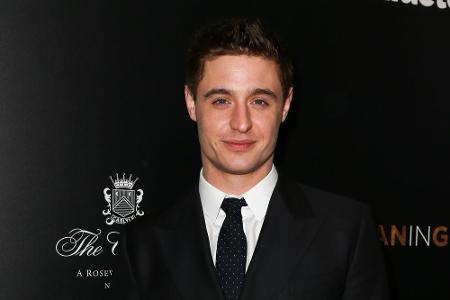 Auch Max Irons (31) wurde das Schauspieltalent in die Wiege gelegt. Der Sohn des britischen Charakter-Darstellers Jeremy Iro...