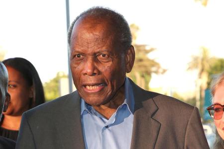 1974 wurde der heute 92-Jährige von der Queen zum Ritter geschlagen. Der damalige US-Präsident Barack Obama verlieh ihm 2009...