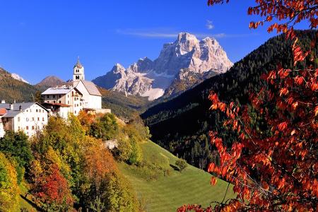 Sommer vorbei und noch Urlaub übrig? Dann rein in die Wanderstiefel und auf zur Herbsttour durch Südtirol. Zwischen Weinberg...