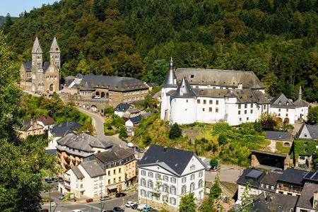 Luxemburg ist bei den ausländischen Nachbarn sehr beliebt. Es gilt zu beachten: Seit Januar 2019 gibt es nur noch E10 und Su...