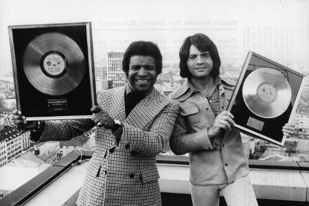 Roberto Blanco (im Bild links) erinnert sich nach dem Tod von Costa Cordalis an seinen einstigen Weggefährten: 