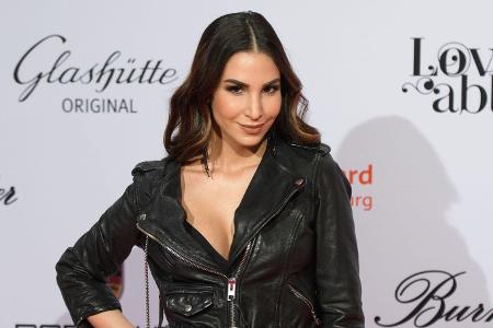 Gute Nachrichten kommen von Sila Sahin: Die Schauspielerin ist zum zweiten Mal Mutter eines Jungen geworden.