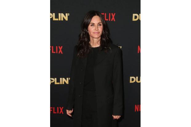 ...gute Freundin Courteney Cox mit zur Premiere des neuen Films gebracht. Die beiden kennen sich bereits natürlich, seit sie...