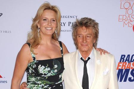 Penny Lancaster (48) ist mit 1,85 Meter ganze sieben Zentimeter größer als ihr Ehemann, Rock-Legende Rod Stewart (74)! Doch ...