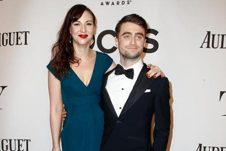 Mit 1,70 Meter ist Erin Darke (34) um vier Zentimeter größer als Freund Daniel Radcliffe (29). Bei diesem Red-Carpet-Auftrit...