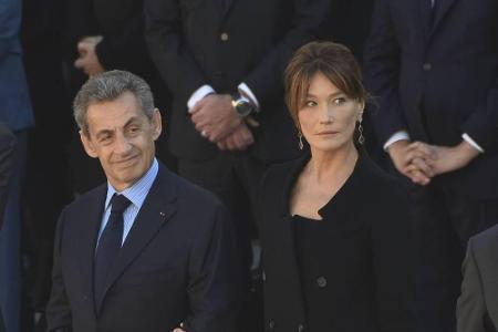 Der ehemalige französische Staatschef Nicolas Sarkozy (64) ist mit 1,68 Meter recht klein. Sieben Zentimeter größer ist sein...