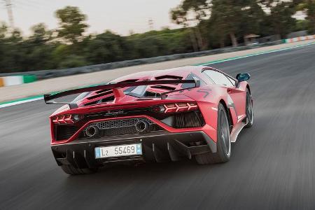 Lamborghini Aventador SVJ