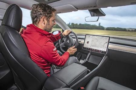 Tesla Model Y, Interieur