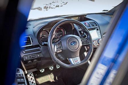 Subaru WRX STi, Innenraum