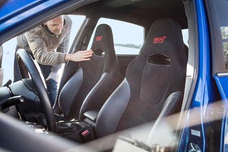 Subaru Impreza WRX STi, Inneraum