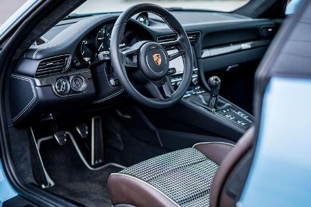 Porsche 911 R (2017)