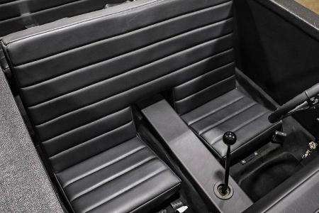 Consumer Car Kunstobjekt Schachtel Auto Joey Ruiter