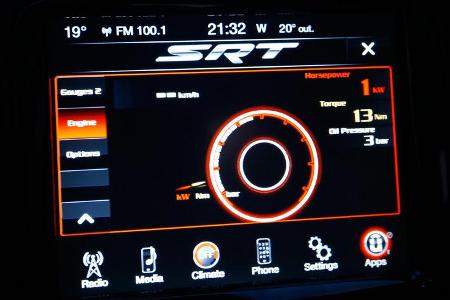SRT Viper, Infotainment