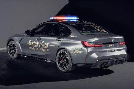 Die M3-Limousine entschieden sich die Verantwortlichen von BMW für einen Look in Frozen Grey Dark Metallic.