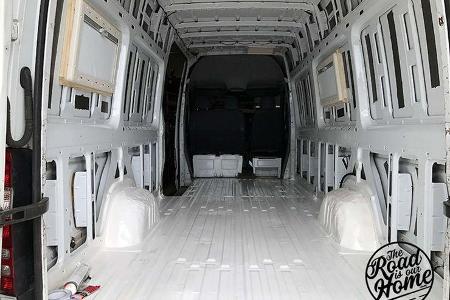 The road is our home Innen