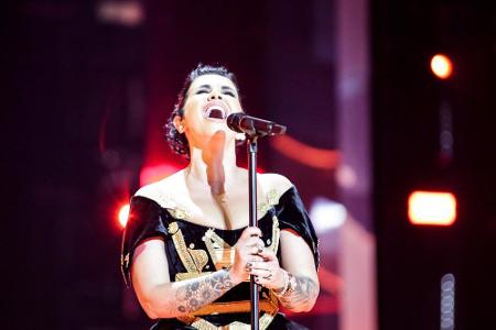 Jonida Maliqi ist nicht nur als Sängerin, sondern auch als Fernsehmoderatorin erfolgreich. Sie vertritt Albanien mit dem Son...