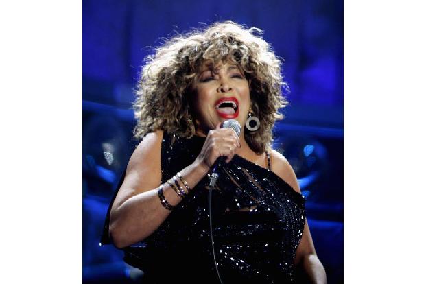...Tina Turner darf in dieser Liste nicht fehlen. Die 78-Jährige steht zwar seit 2009 nicht mehr auf der Bühne, doch für das...