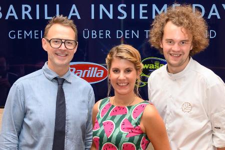 Holger Stromberg, Marianus von Hörsten und Felicitas Then kochten live vor Publikum (v.l.n.r)