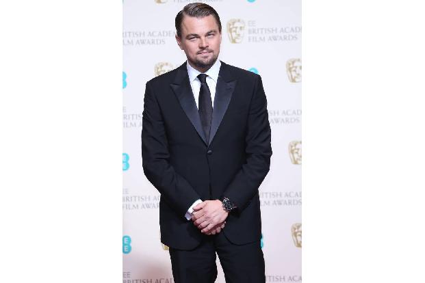 Doch nicht nur die ehemaligen '90210'-Kollegen sind schockiert, ganz Hollywood trauert. Leonardo DiCaprio betonte, welch ein...