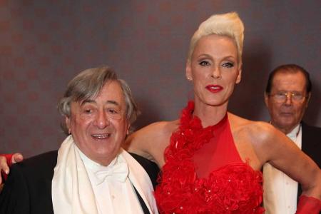 2012 gab sich die frisch gebackene Dschungel-Königin Brigitte Nielsen (55) die Ehre. Gut gelaunt lachte sie damals in die Ka...