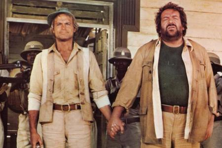 In zahlreichen Filmen haben Terence Hill und Bud Spencer gemeinsam die Fäuste fliegen lassen. Bud Spencer verstarb 2016, Ter...