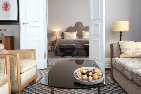 Mit Blick auf den Kölner Dom: die Domsuite