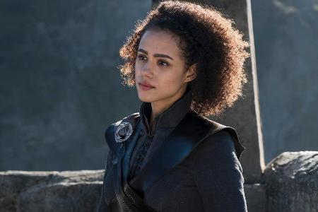 Nathalie Emmanuel lässt als Missandei die Hüllen fallen