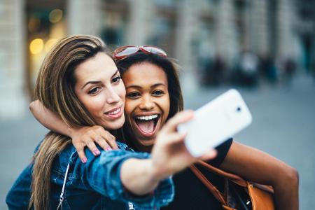 Egal ob Selfie, klassisches Porträt, Landschaftsaufnahme oder Action-Shot: Mit der richtigen Nachbearbeitung können Smartpho...
