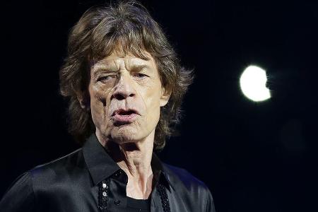 Weil Mick Jaggers gesundheitlicher Zustand eine Tour im Moment nicht zulässt, mussten Konzerte der Rolling Stones abgesagt w...