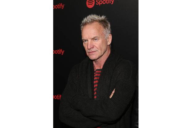 ...setzte Musiker Sting auf Italien als Anbaugebiet für seinen Wein, der auf den Namen 'Message in a Bottle' hört und ein re...