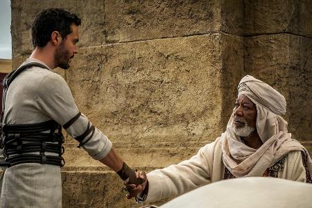 Jack Huston (l.) und Morgan Freeman in 
