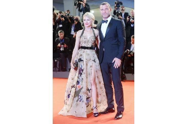 Als Liev Schreiber und Naomi Watts sich 2016 trennten, brach für viele eine heile Welt zusammen. Doch nicht für sie selbst u...