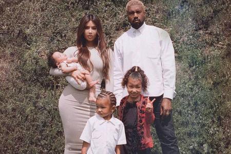 Kim Kardashians jüngste Tochter hört auf den Namen Chicago West. Ihr drittes Kind erblickte am 15. Januar das Licht der Welt...