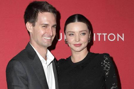 Miranda Kerr hat im Mai ihr zweites Kind zur Welt gebracht. Der Junge ist ihr erstes gemeinsames Baby mit ihrem Mann Evan Sp...