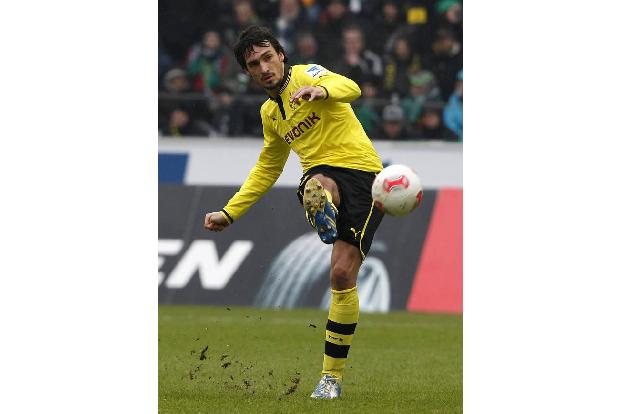 ...In jungen Jahren zog Mats mit seiner Familie nach München, weil sein Vater Juniorentrainer beim 1. FC Bayern München wurd...