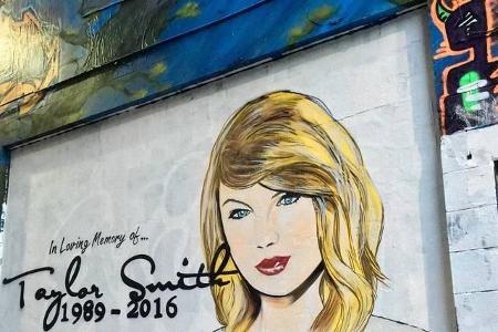 ...kennt auch Taylor Swift, die seit langer Zeit nicht nur mit Kanye West im Clinch liegt. Im Rahmen des mittlerweile legend...