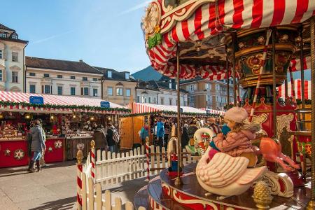 Deutlich jünger ist da schon der Vertreter aus Bozen im italienischen Südtirol. Seit gut 20 Jahren lockt die Veranstaltung a...